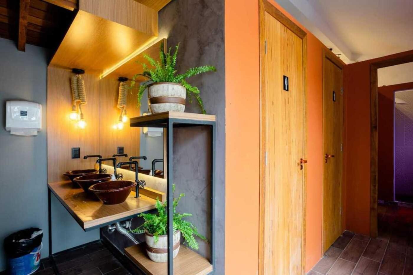 Nomades Vibe Da Ilha - Adventure Hostels & Coworking Florianópolis Kültér fotó